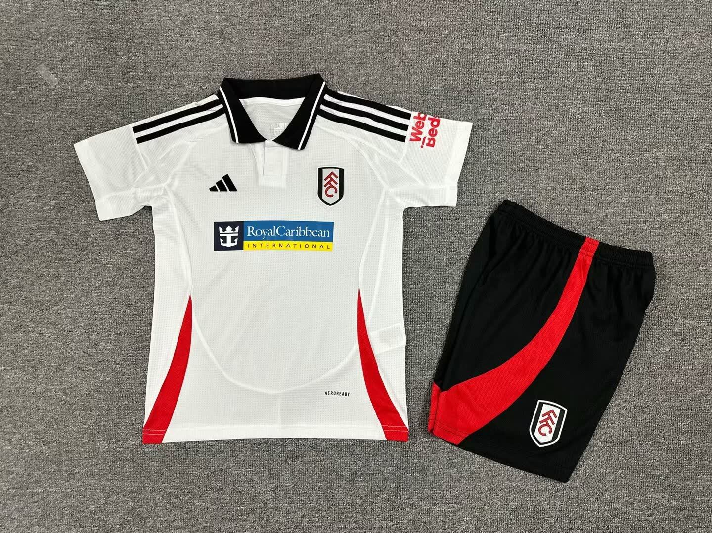 24/25 Kids Fulham Home Size: 16-28