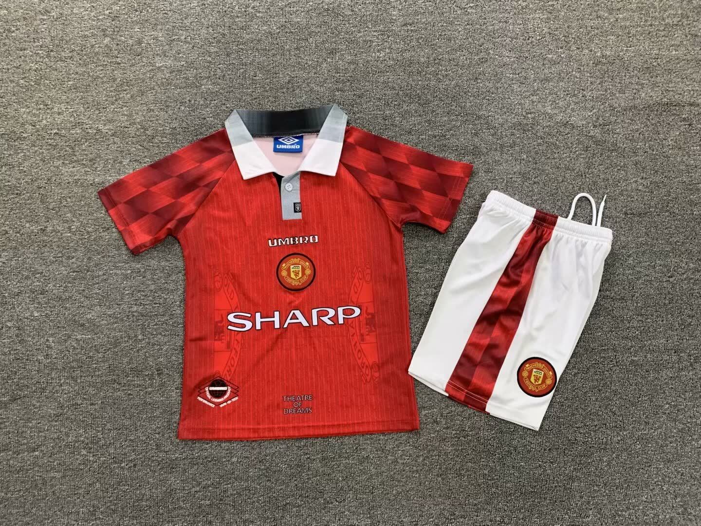 Retro Kids 96/98 Manchester United home size: 16-28