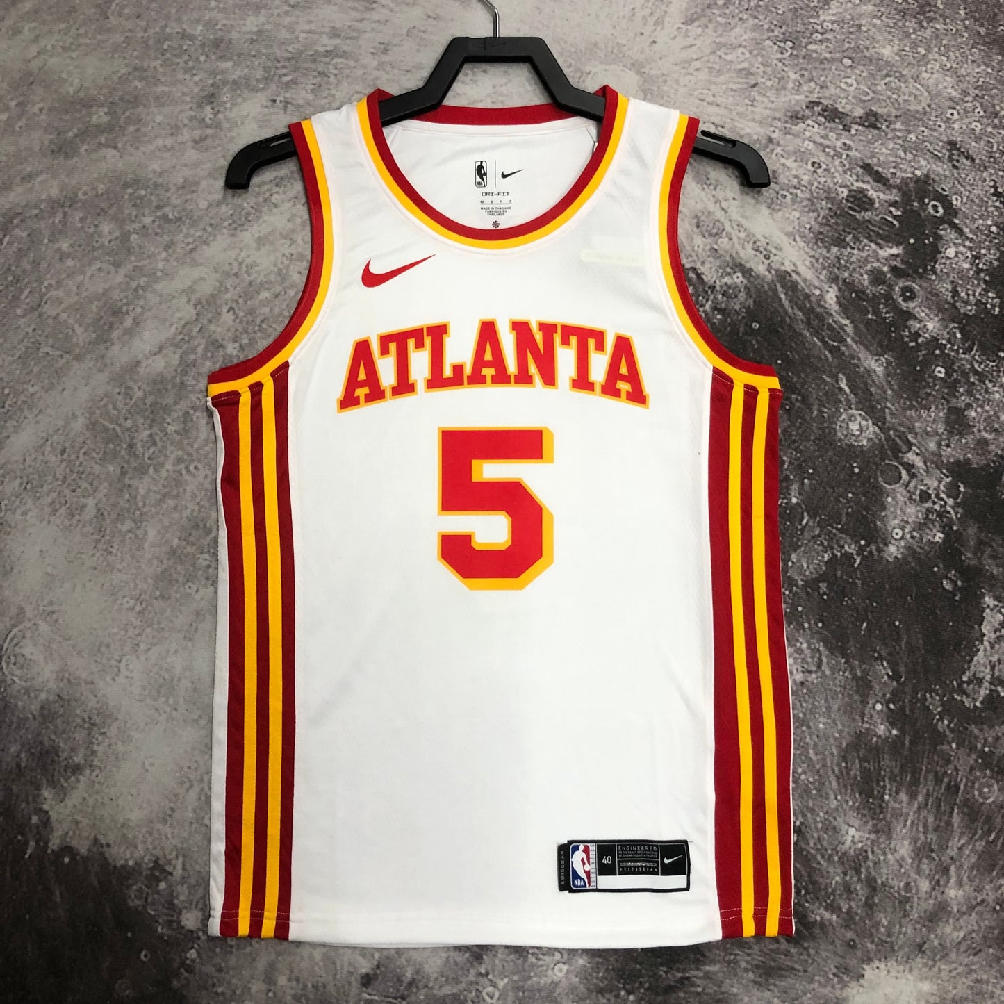 Hawks White No. 5 Murray