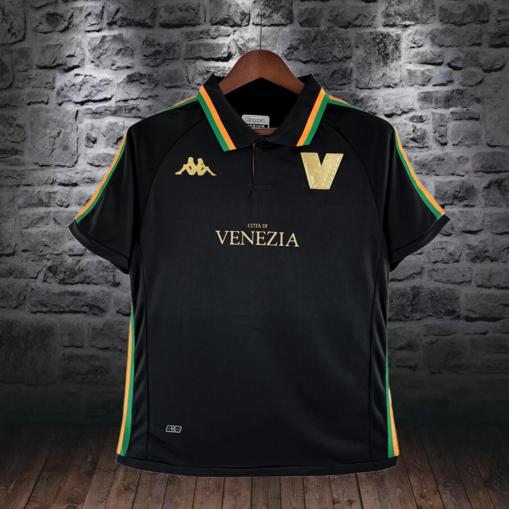 22/23 Venezia home