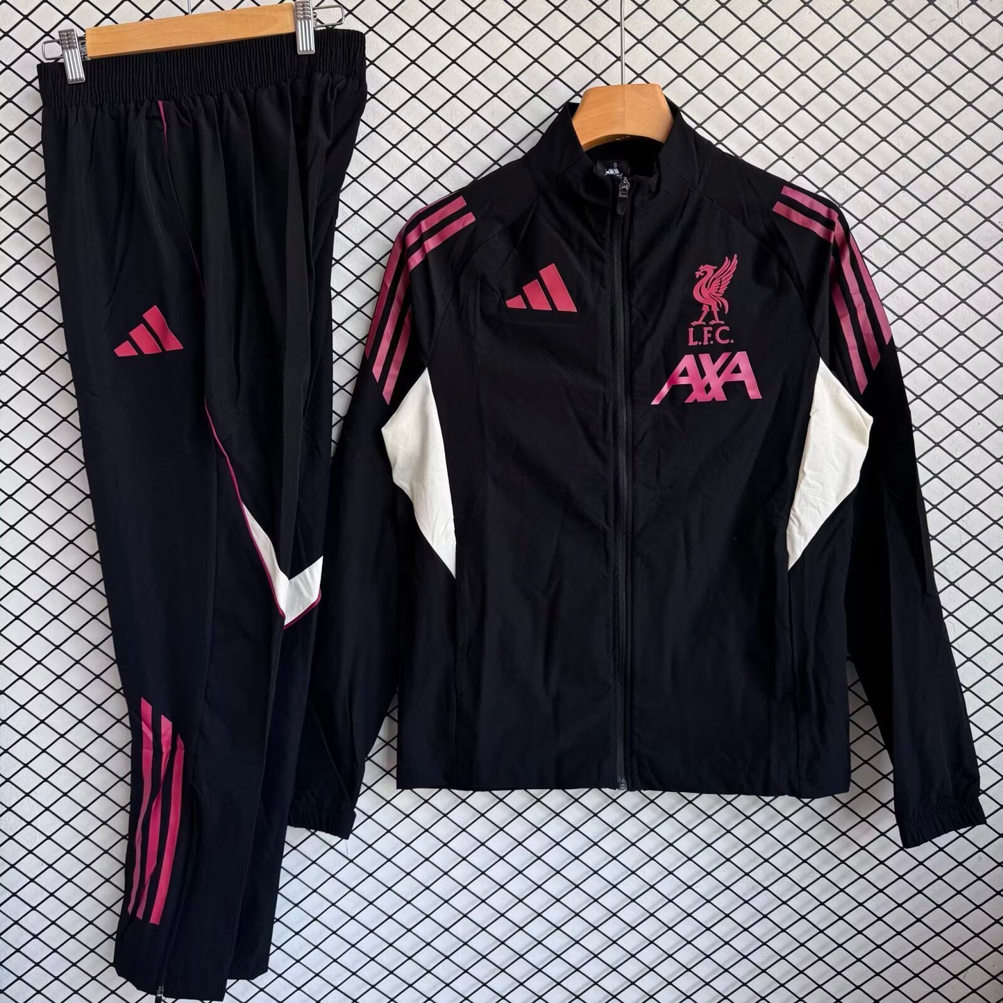 2025/26 LVP Black Windbreaker Set S-XXL