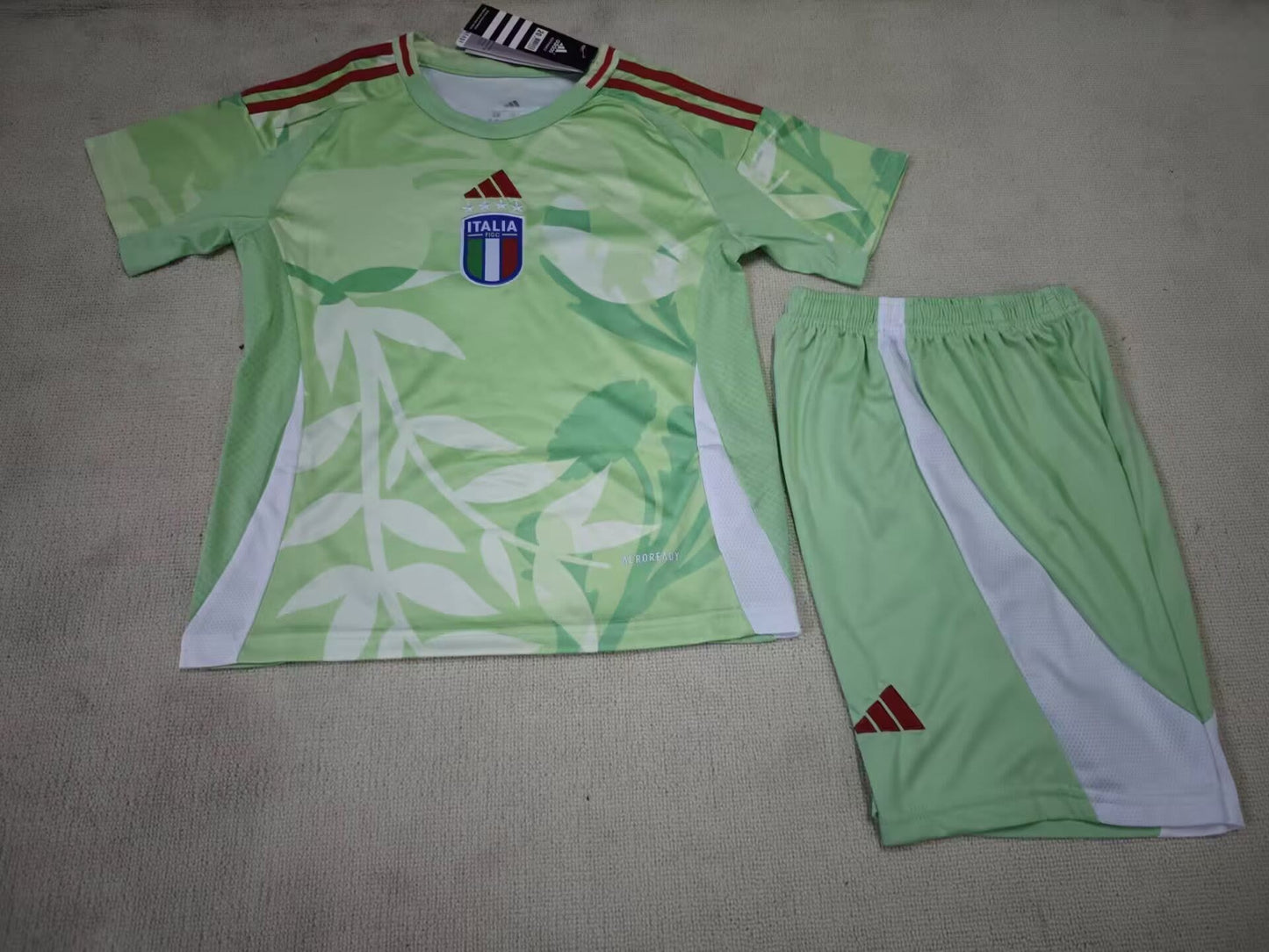 25/26 Kids Italy away size 16-28