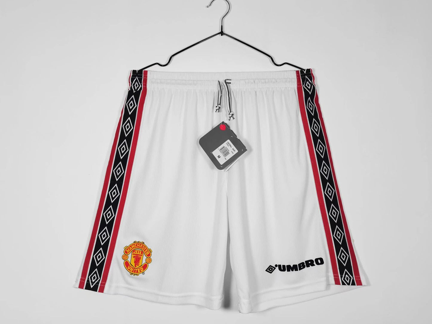 Retro Shorts: 1998 Manchester United Home