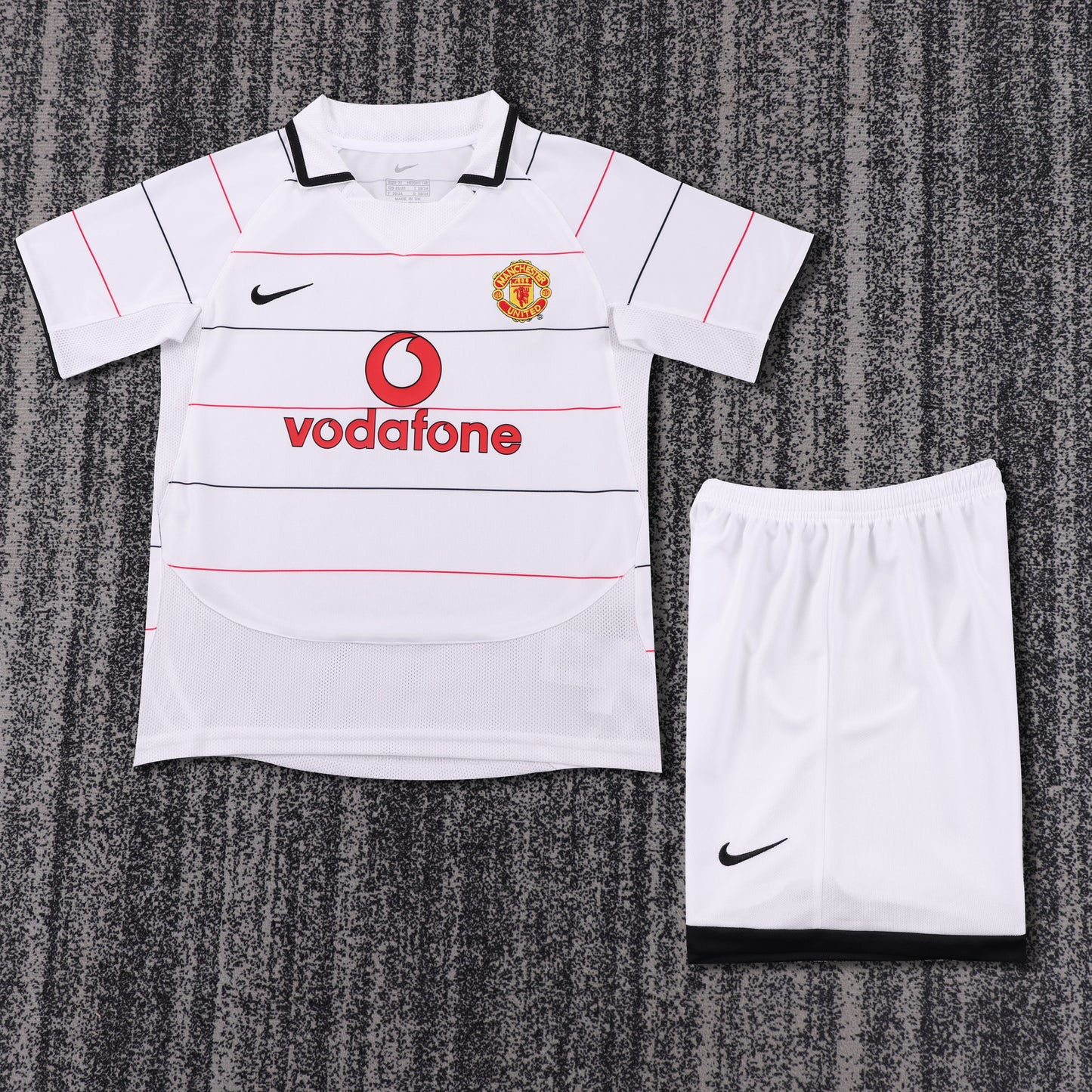 Retro Kids 2003/05 Manchester United away Size 16-28