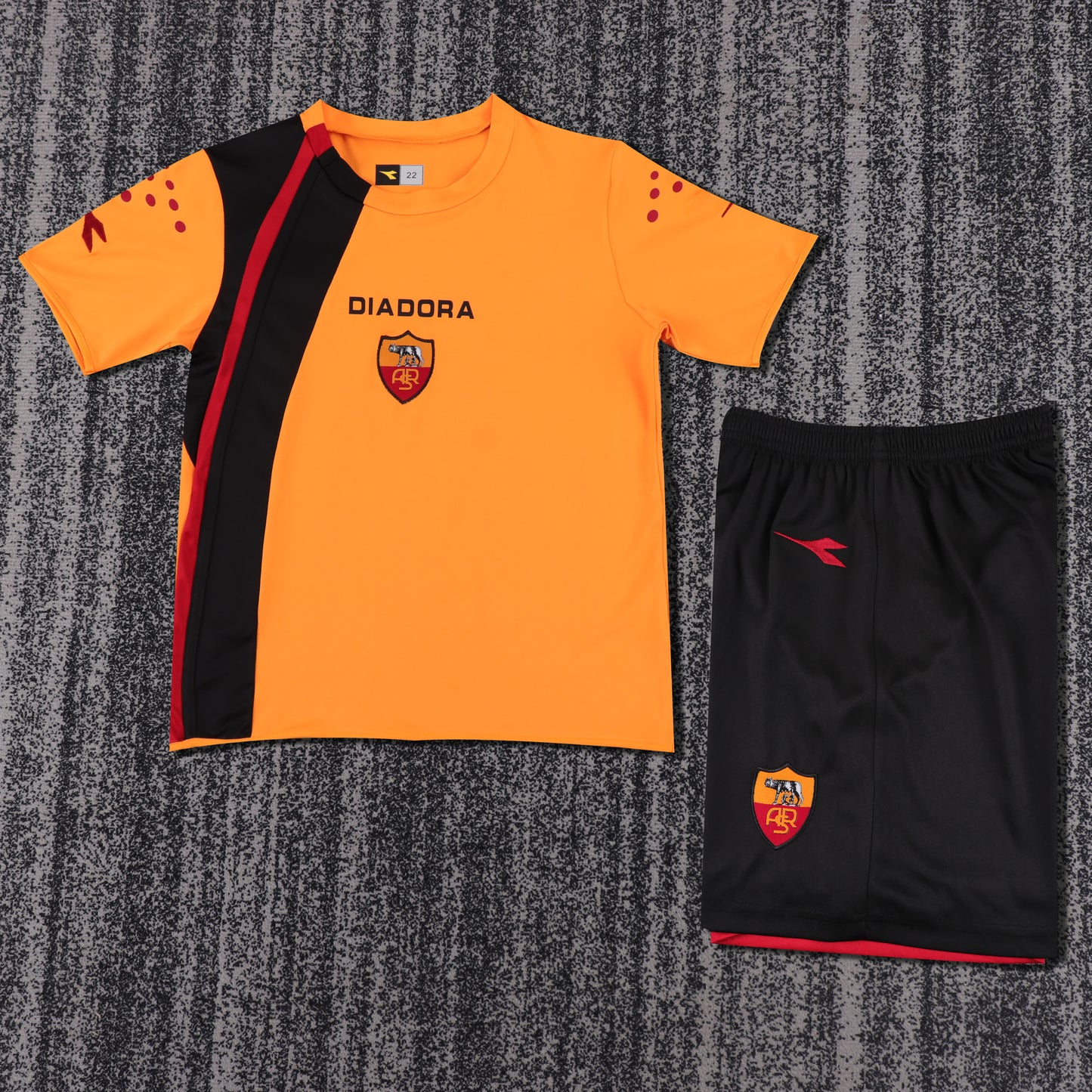 Retro Kids 05/06 Roma Home Size: 16-28