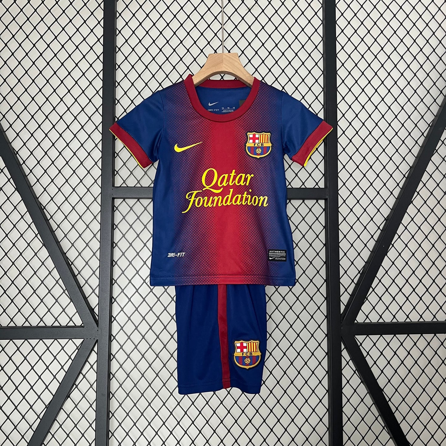 Kids # 2012/13 Retro Barcelona Home