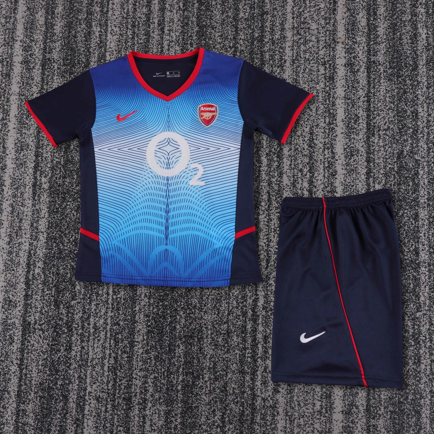Retro Kids 2002/04 Arsenal away Size: 16-28