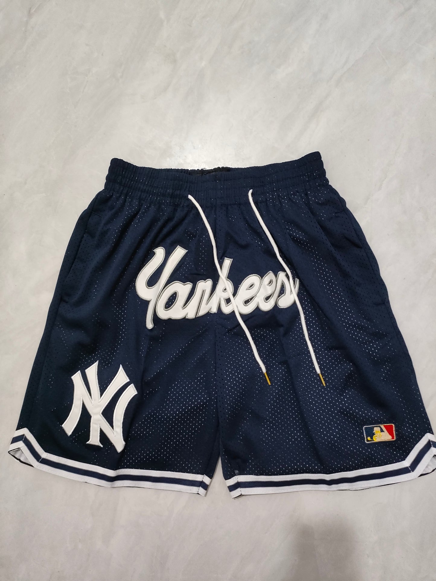 MLB New York Yankees Black Pocket Shorts S-XXL