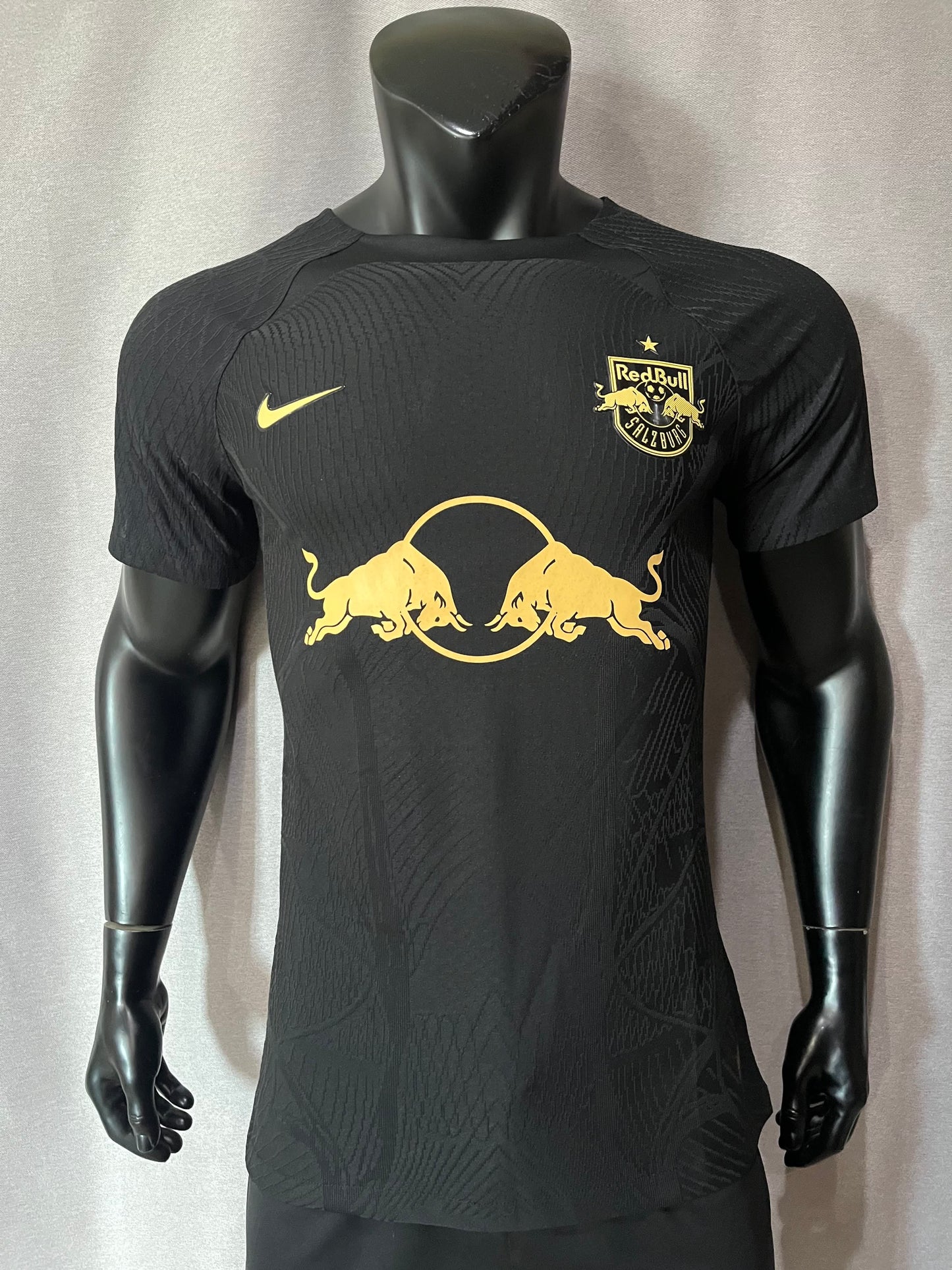 23/24 Salzburg Red Bull Special Player Edition