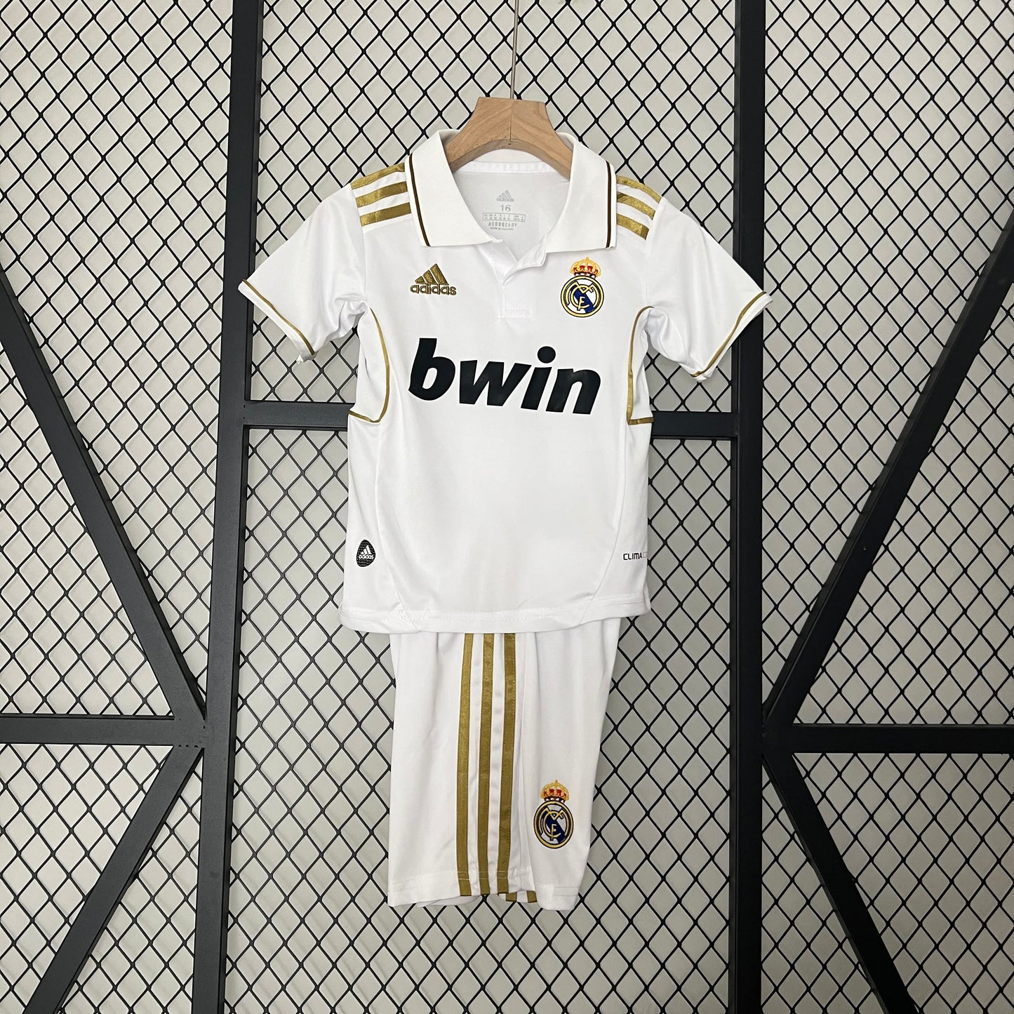 Kids # 11/12 Retro Real Madrid Home