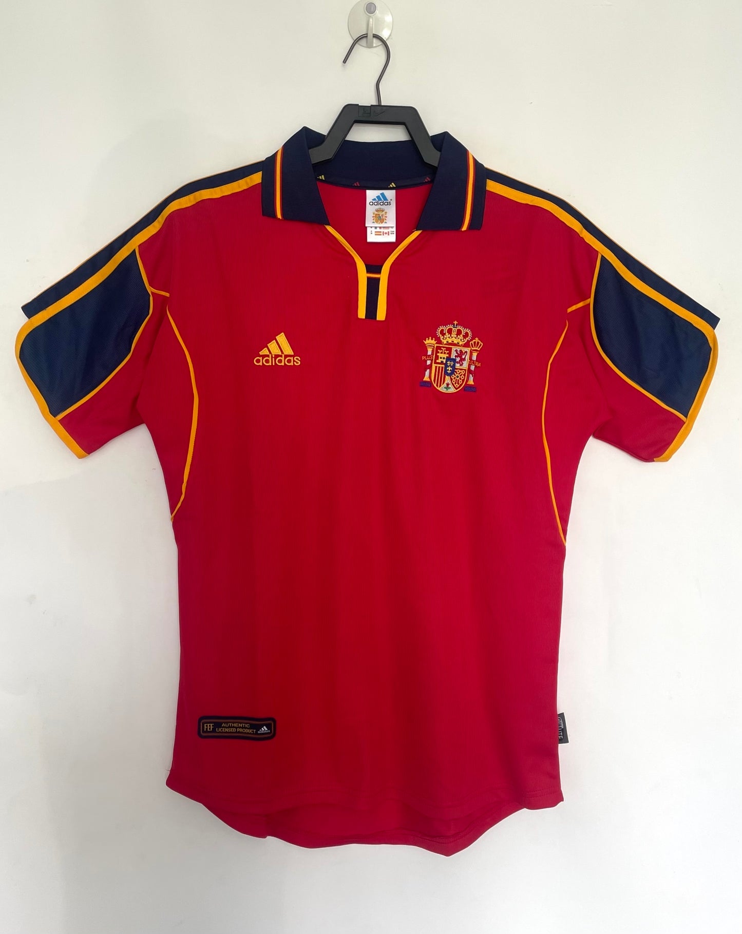 Retro 2000 Spain home S-XXL