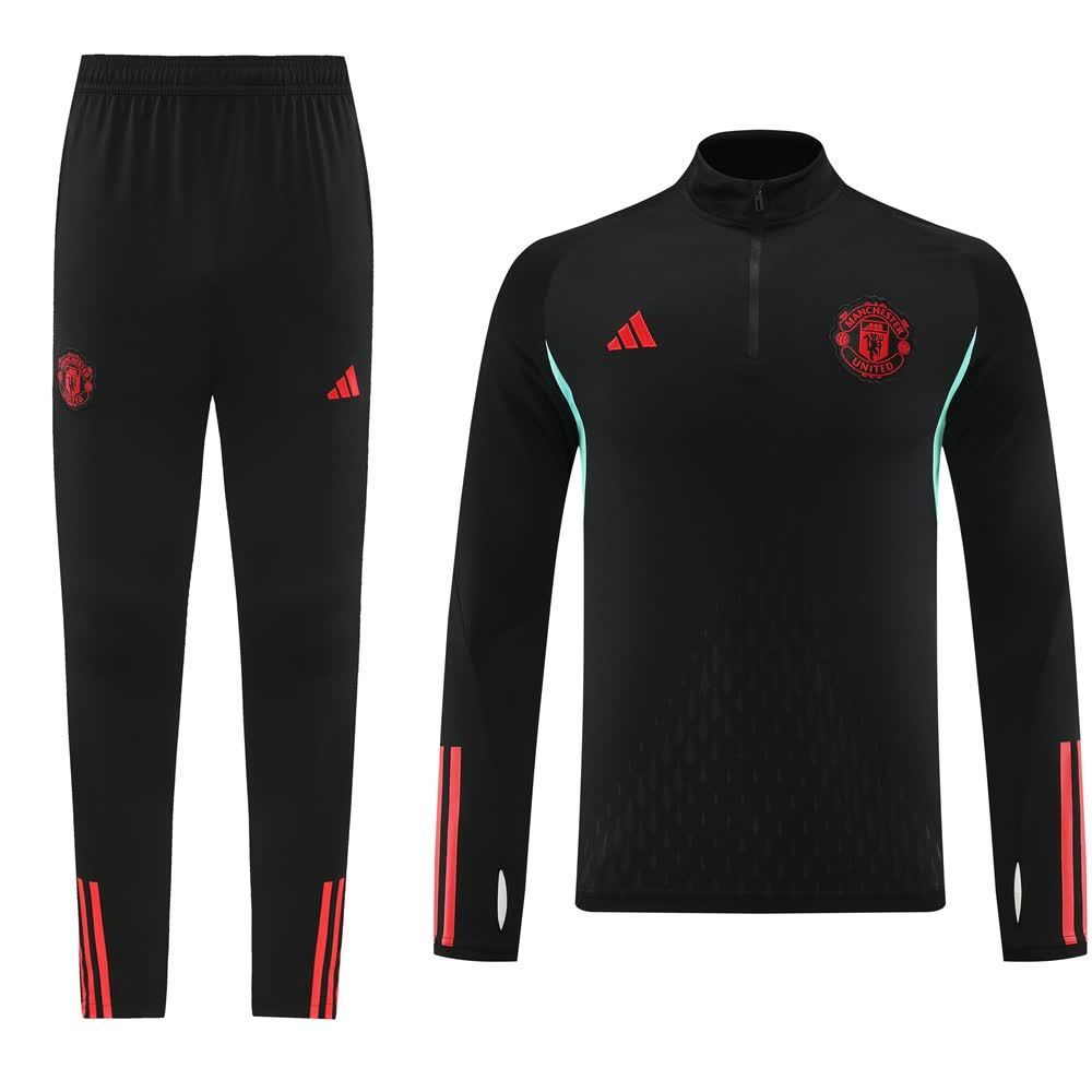 23 Manchester United 01 Black Half Zipper