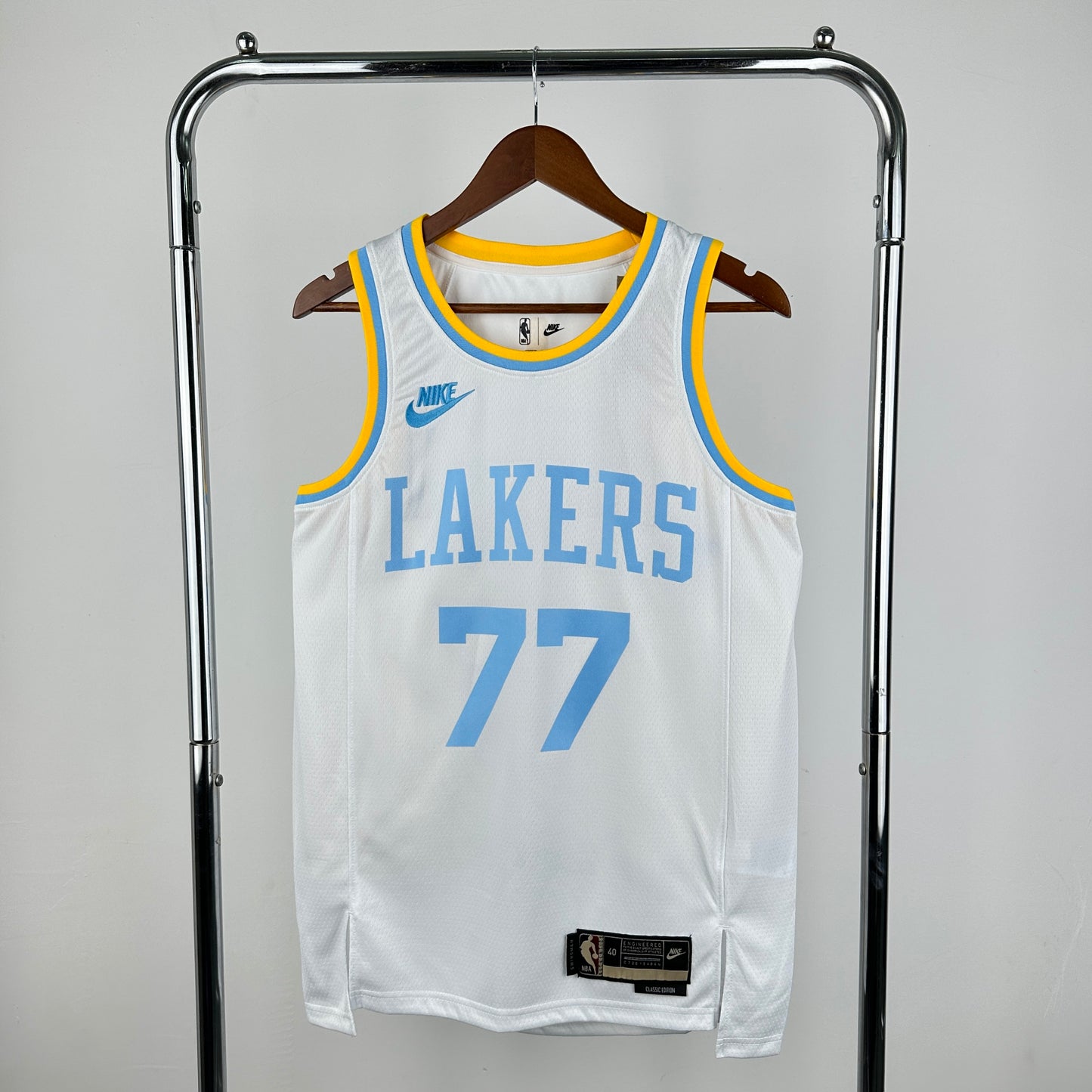 23 Season Lakers Retro 77 # Don?i? S-XXL
