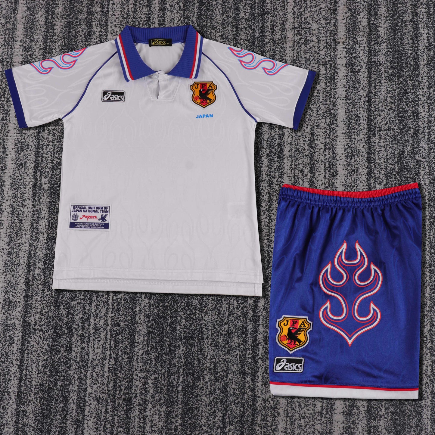 Retro Kids 1998 Japan away Size: 16-28