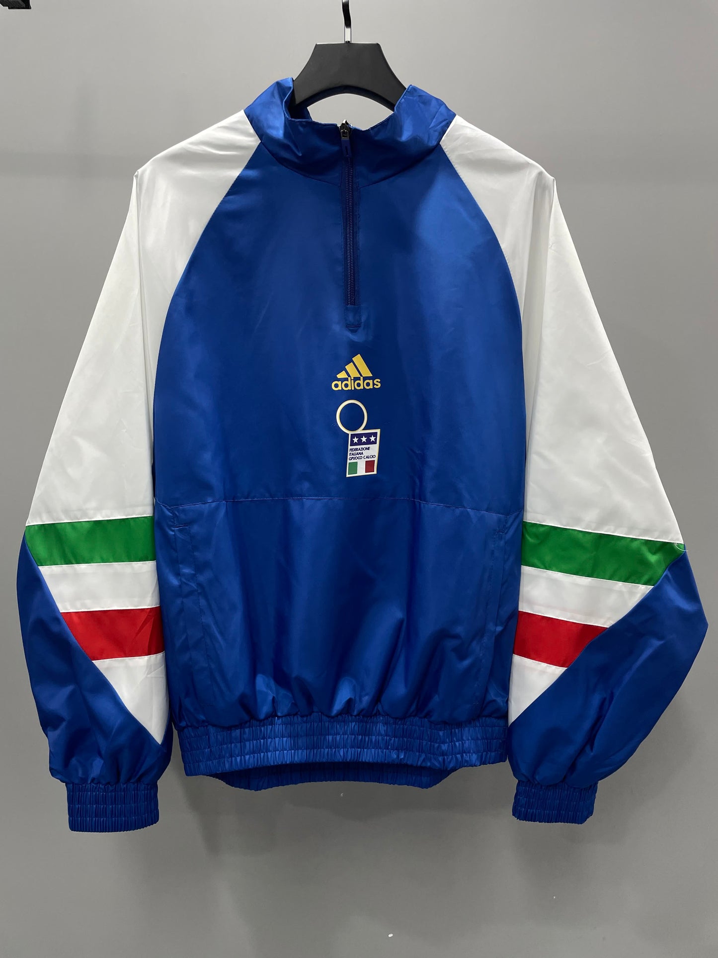 23 Season Italy Half Pull Windbreaker