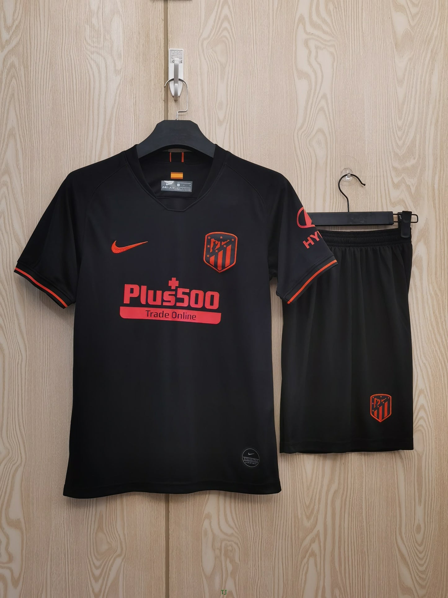 19/20 Atletico Madrid away