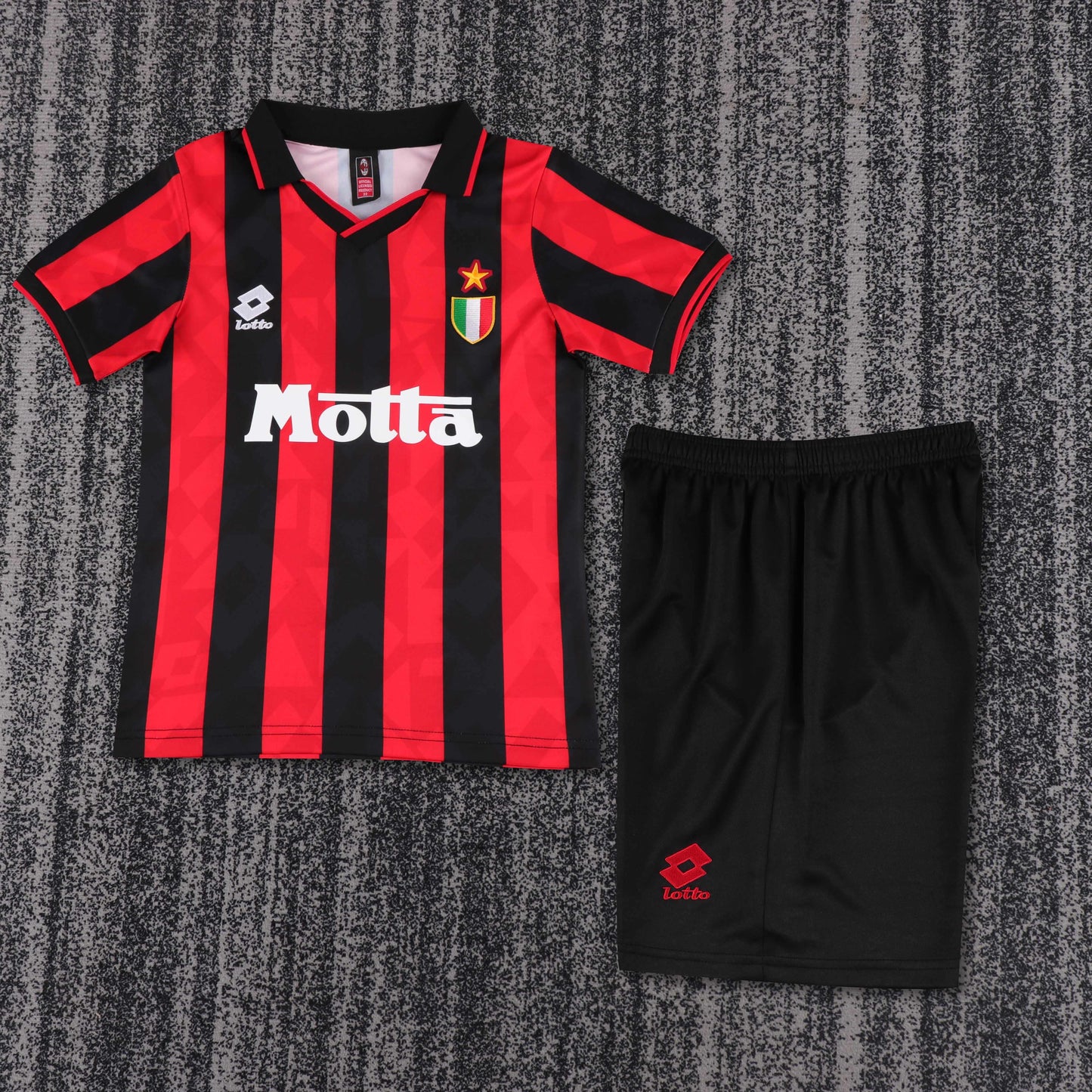 Retro Kids 93/94 AC Milan home size: 16-28