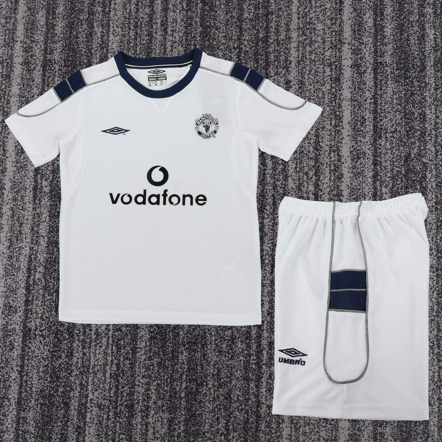 Retro Kids 2000/01 Manchester United away football shirt&Size16-28