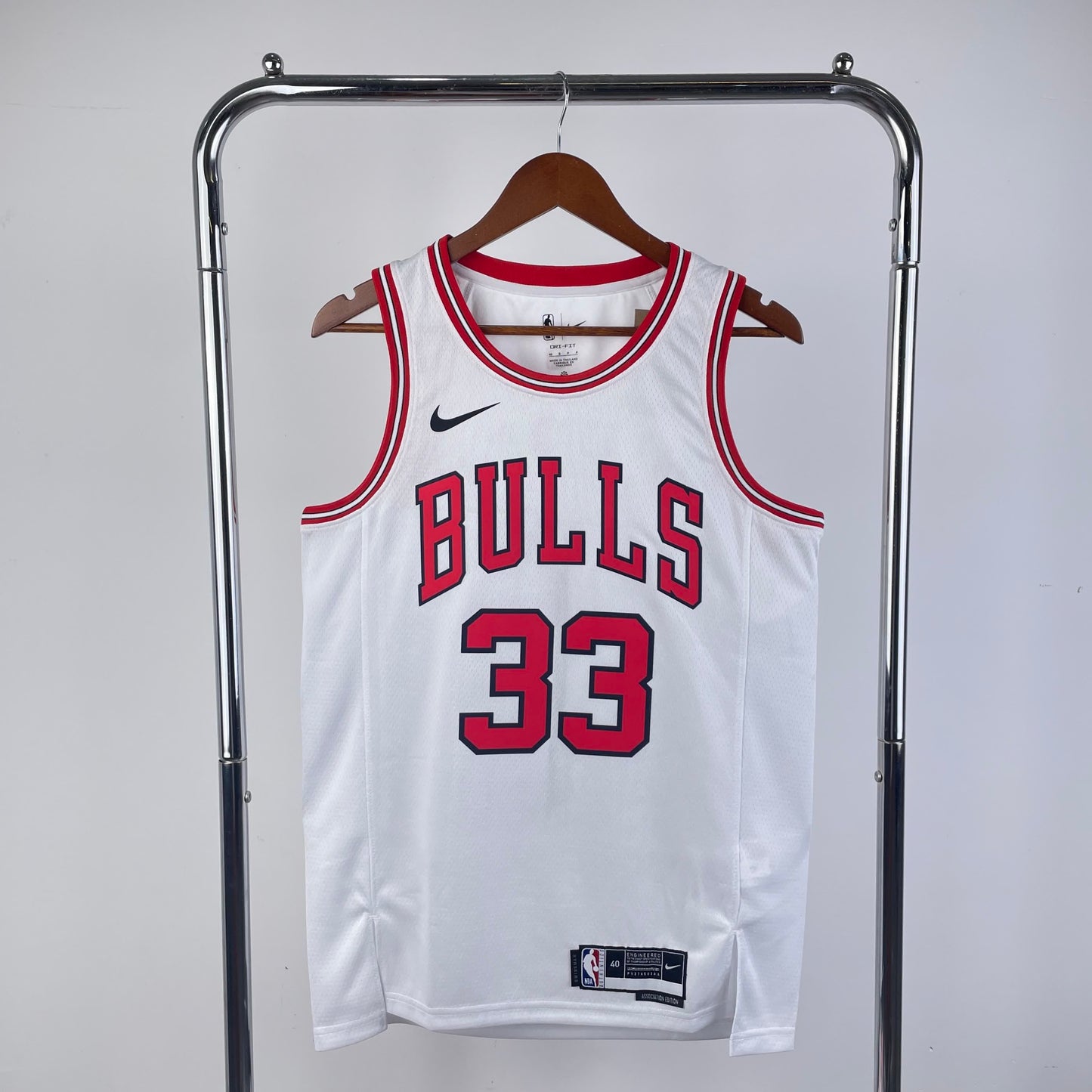 23 Season Bulls White 33 # Pippen