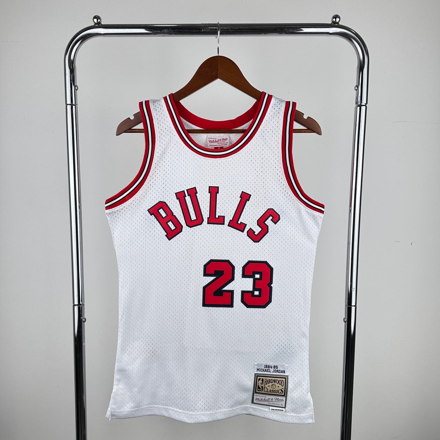 MN Hot Pressed Retro Jersey: SW Bulls 84/85 Season Rookie White No. 23 # Jordan