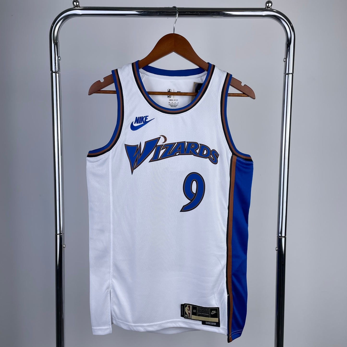 23 Season Wizards Retro 9 # AVDIJA