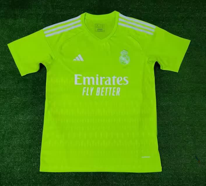 23/24 Real Madrid goalkeeper fluorescent
