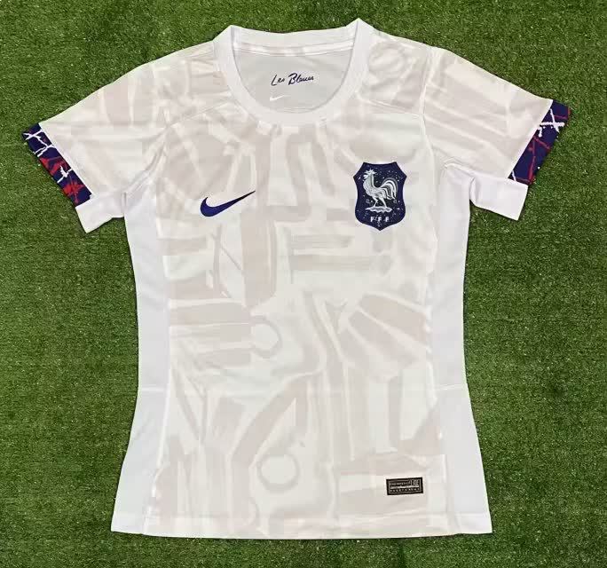 23/24 Women # France away