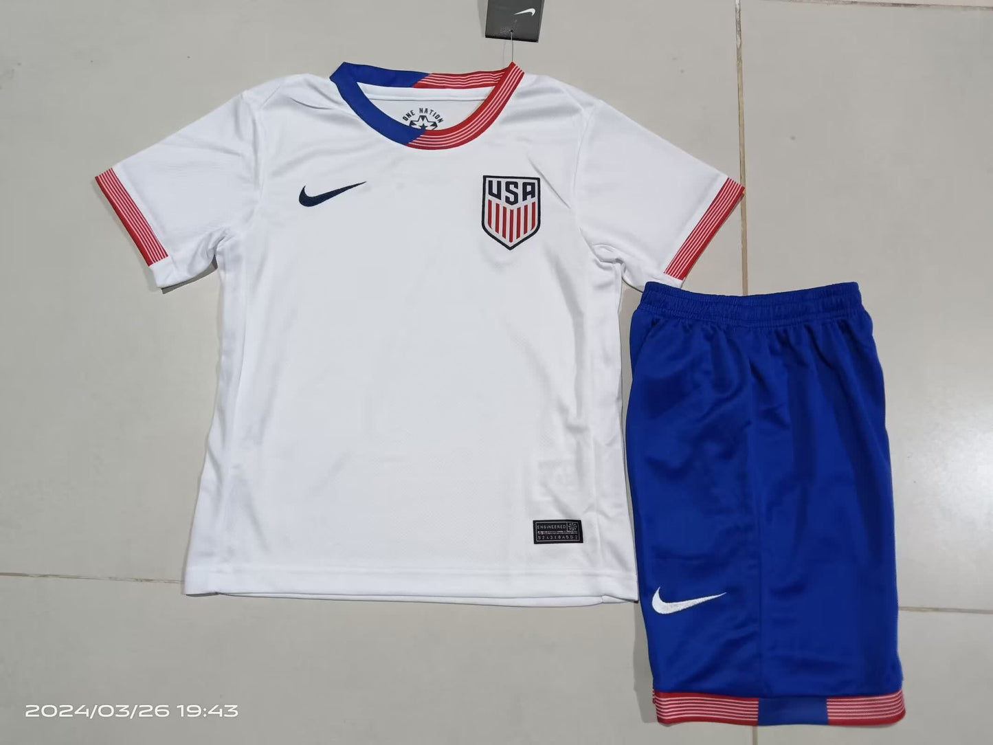 24/25 Kids American home size: 16-28