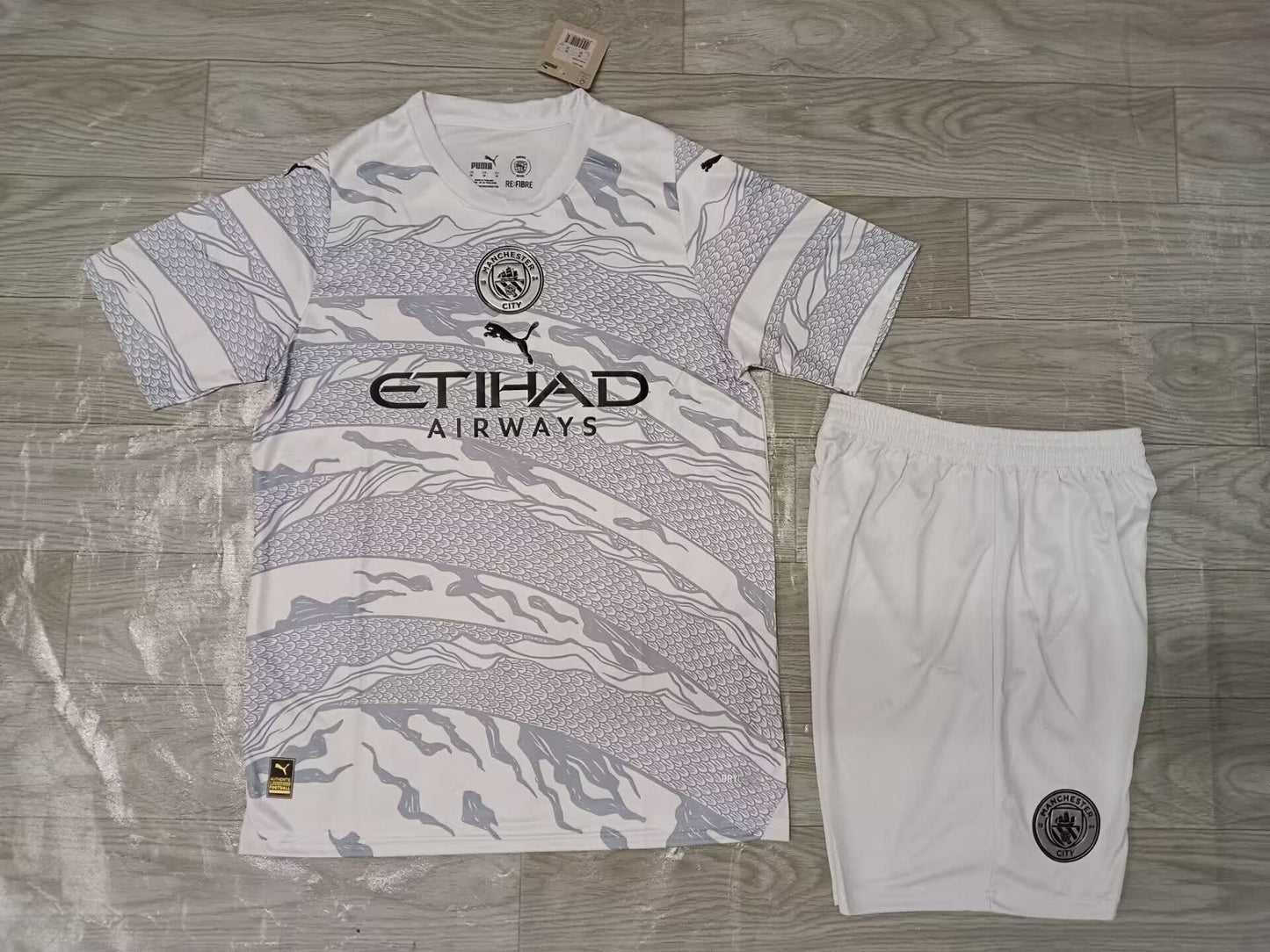 24/25 Manchester City the Year of the Loong Set