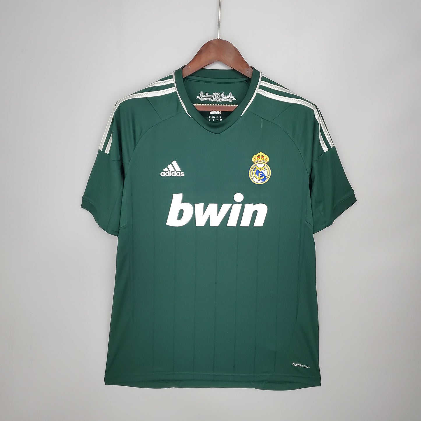 Retro Real Madrid 12/13 third away S-XXL
