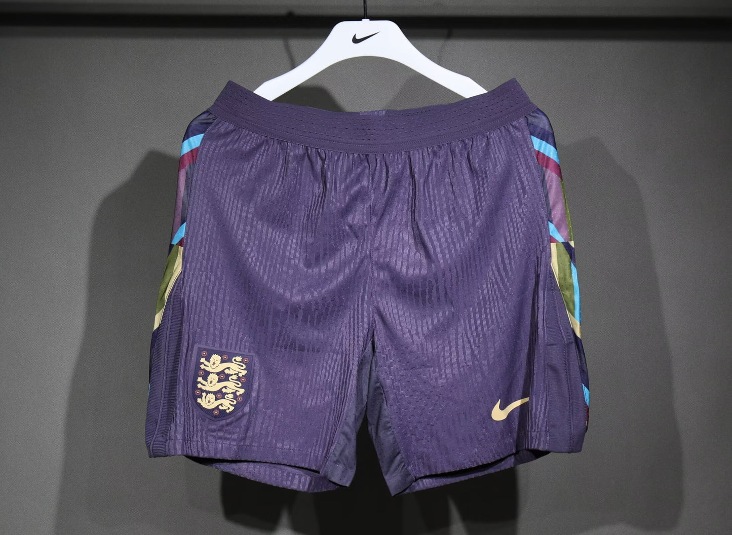 24/25 England away player shorts S-XXL