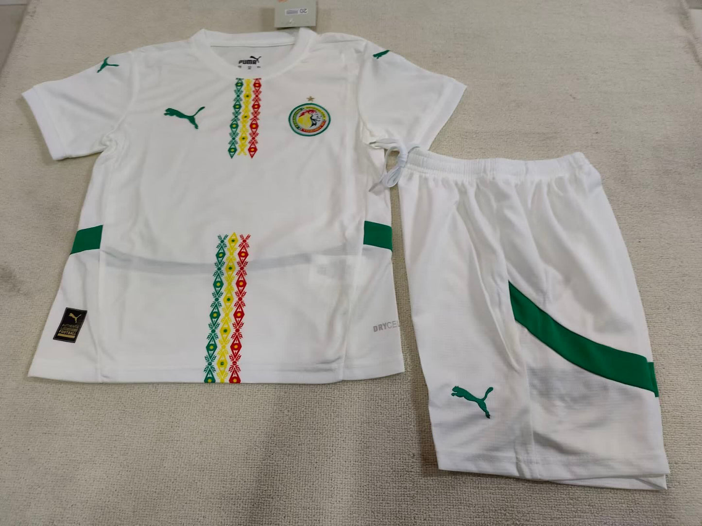 24/25 Kids Senegal Home Size: 16-28