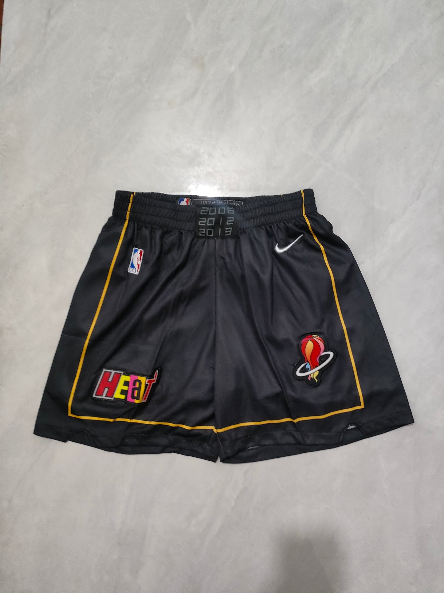 NBA Kids Heat Black Shorts S-XXL