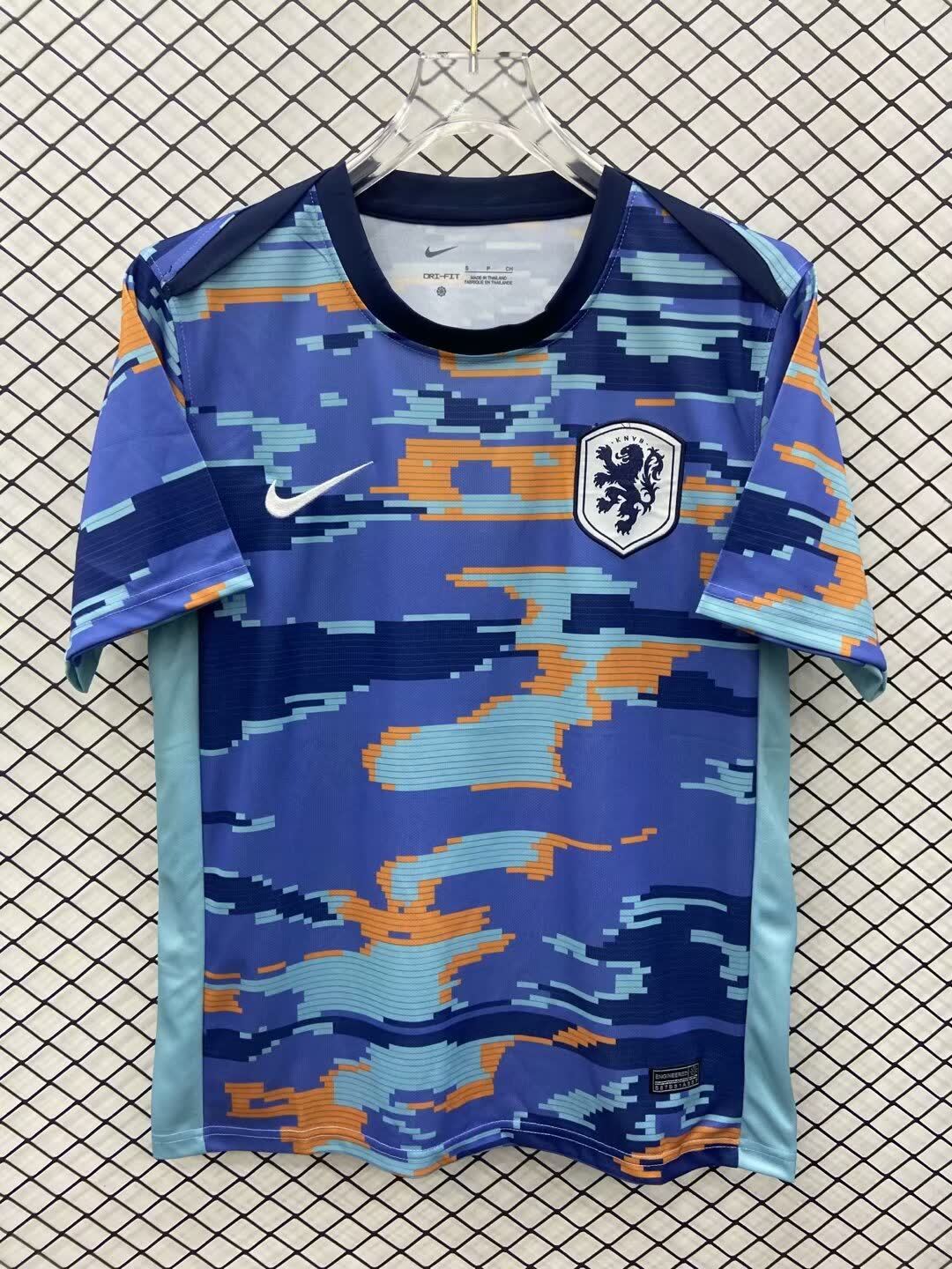 24/25 Netherlands pre match training uniform