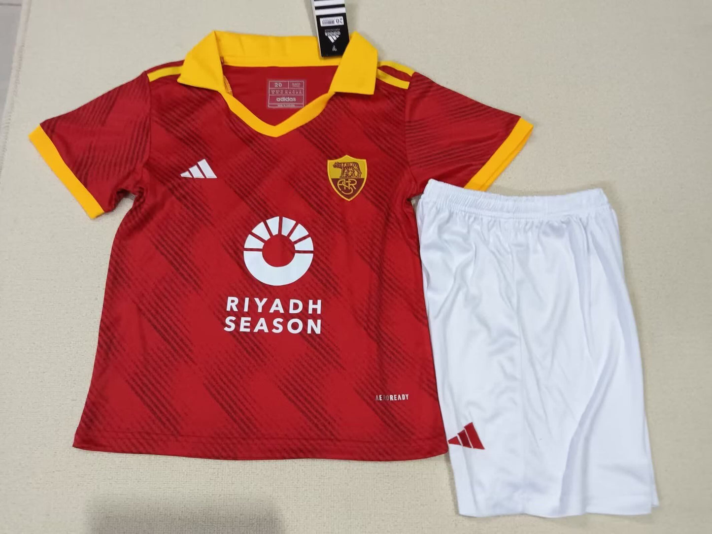 24/25 Kids Roma Special Edition Size: 16-28
