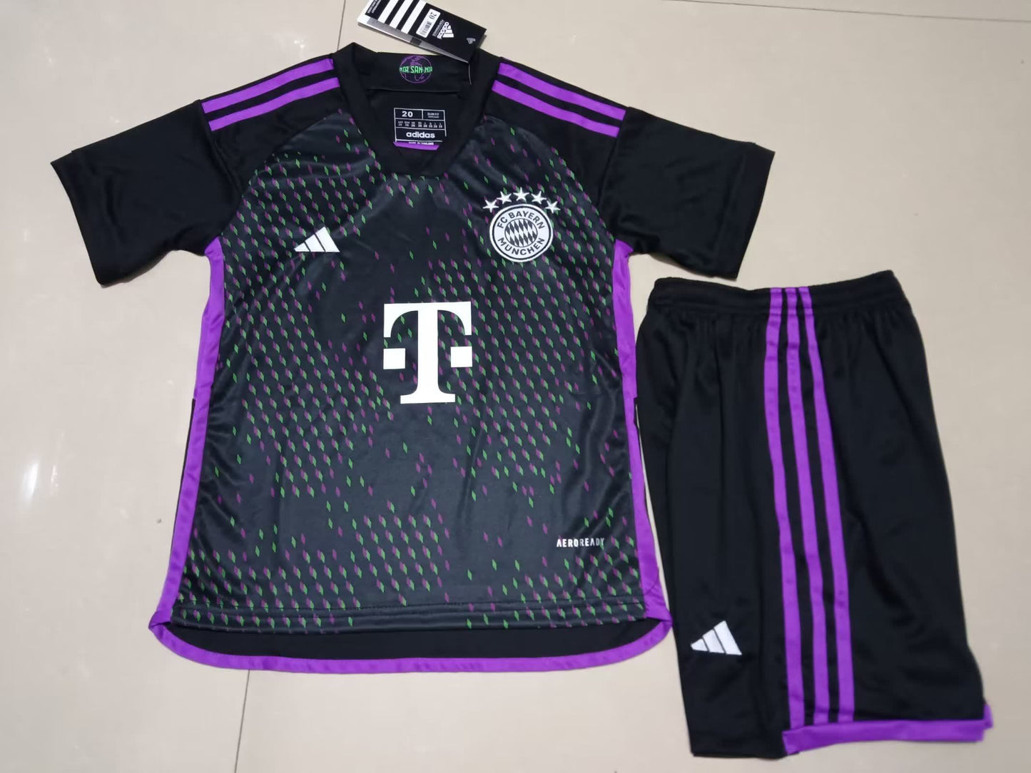 23/24 Kids # Bayern away