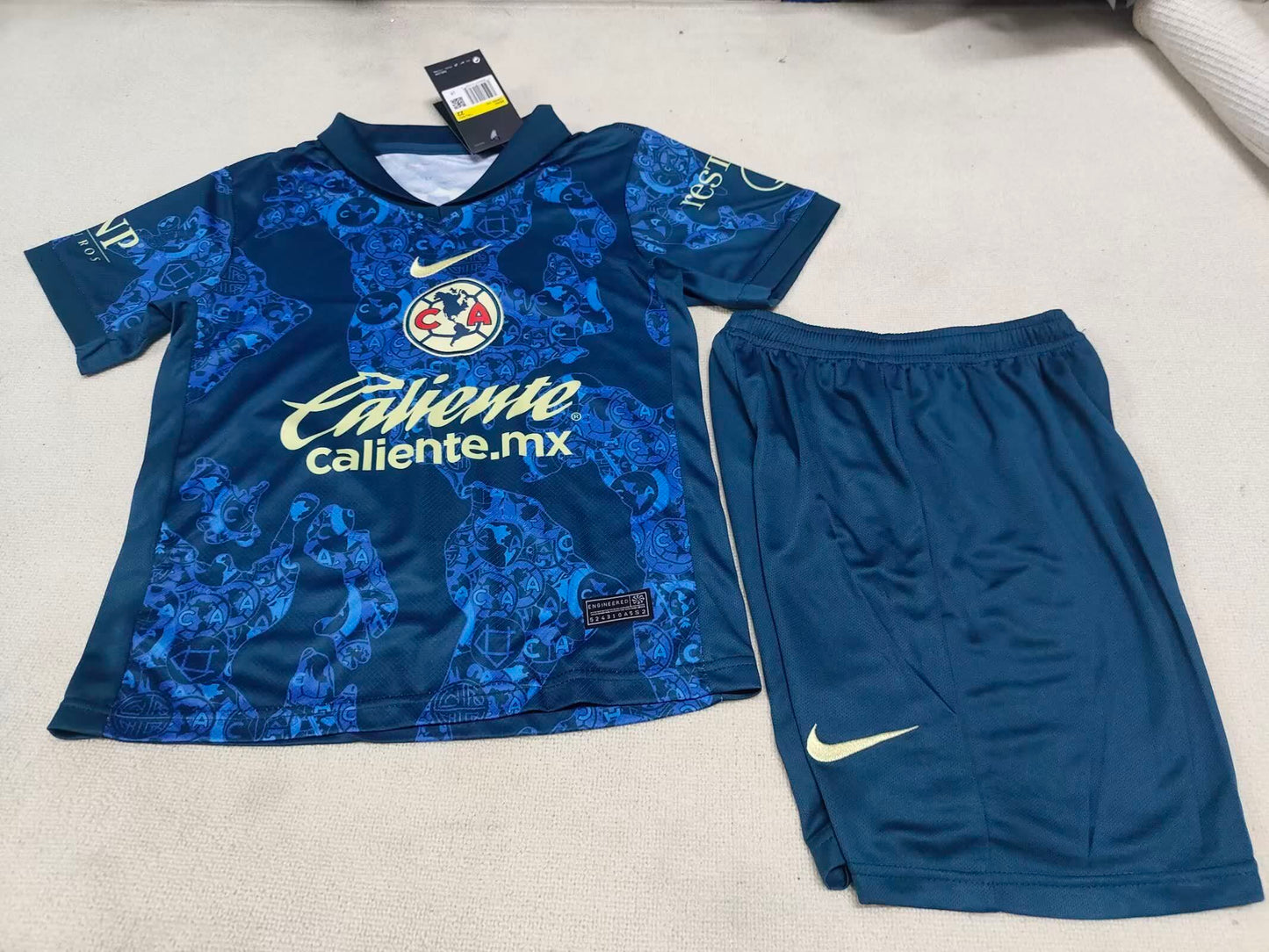 24/25 Kids America away Size: 16-28