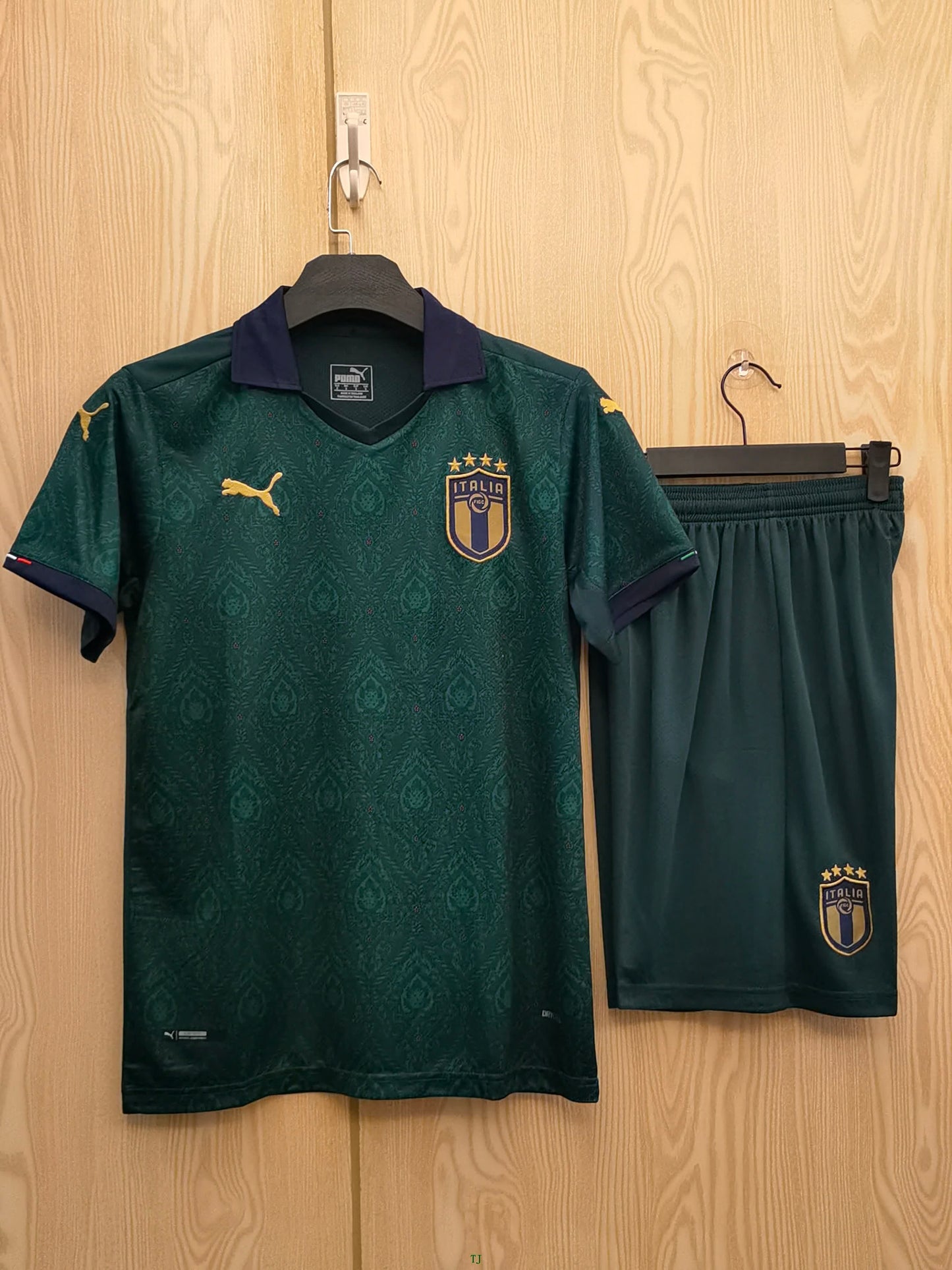 2020 Italy Second Away