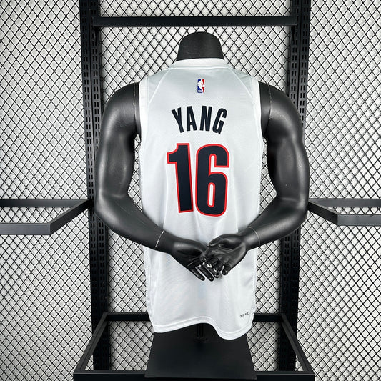 season Portland Trail Blazers home white 16 # Yang NBA jersey S-XXL4