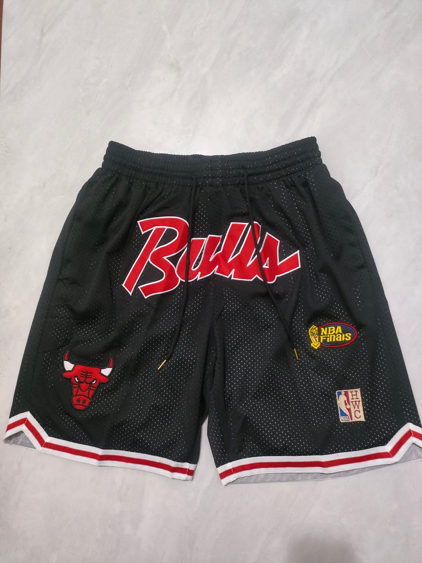 NBA Bulls Black Vintage Pocket Shorts