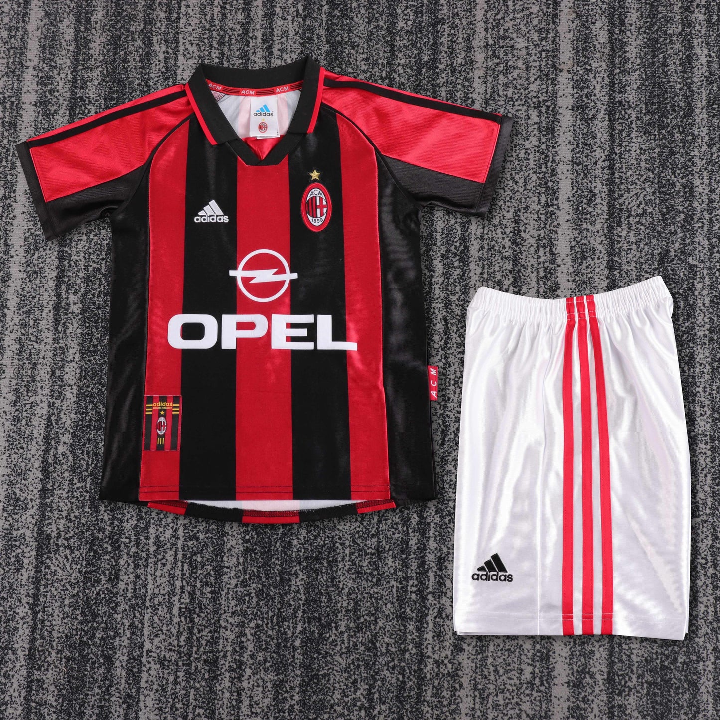 Retro Kids 1998/99 AC Milan home size: 16-28