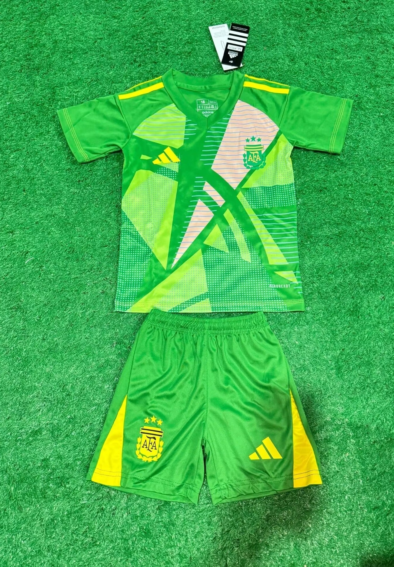 24/25 Kids Argentina Goalkeeper Green Size 16-28