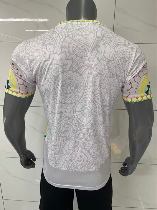/26 Mali White Special Edition S-XXL4