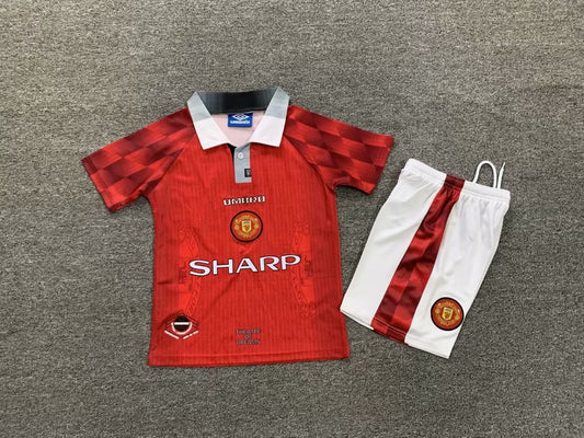 Retro Kids 96/98 Manchester United home size: 16-28
