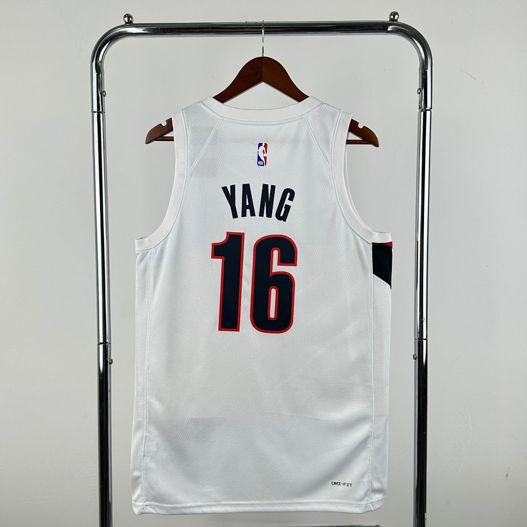 season Portland Trail Blazers home white 16 # Yang NBA jersey S-XXL4