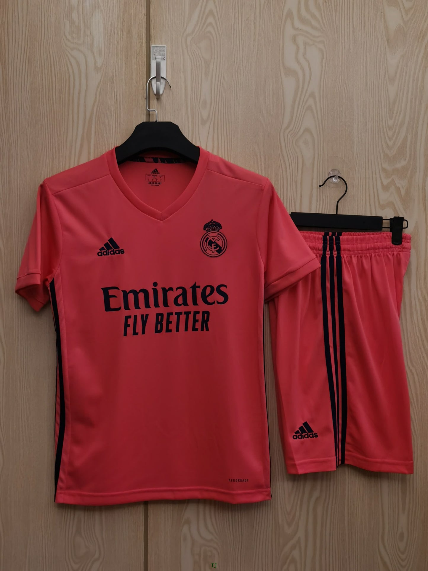 20/21 Real Madrid away