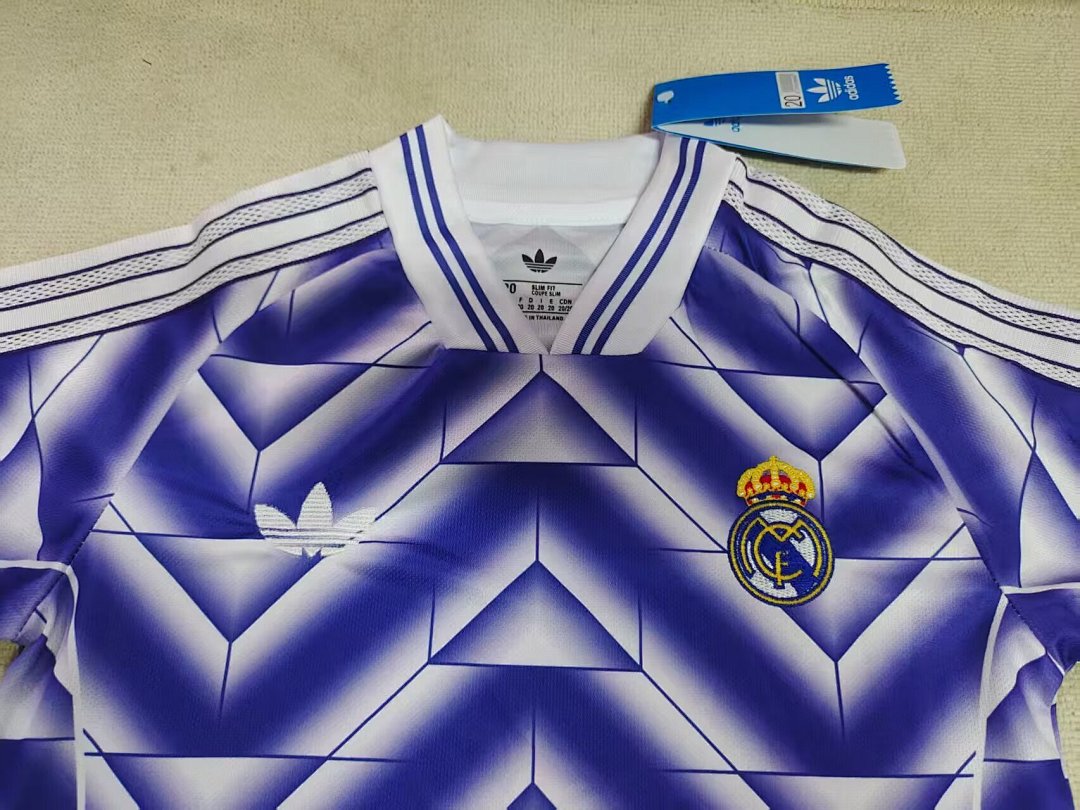 /26 Kids Real Madrid Special Edition Purple &amp; Size 16-305