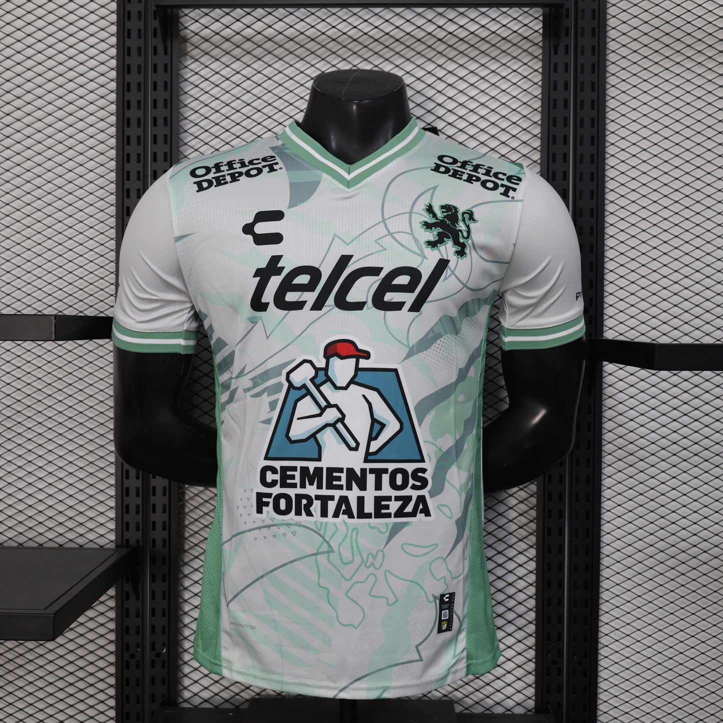 25/26 León away player edition S-XXL