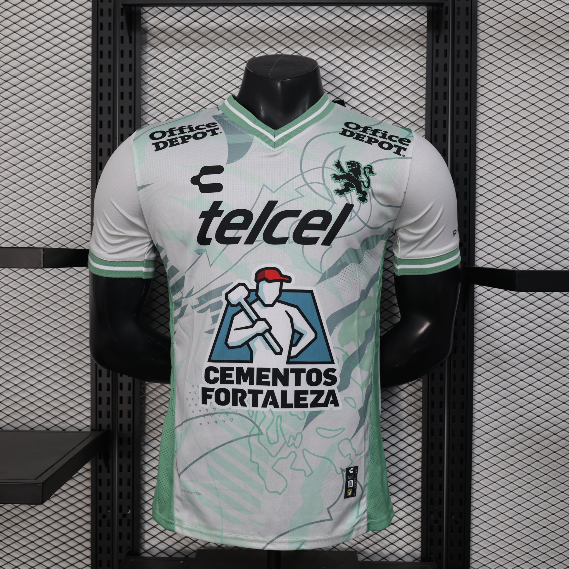 25/26 León away player edition S-XXL
