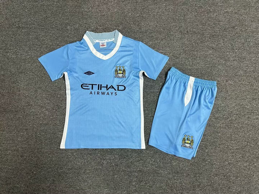 Retro Kids 11/12 Manchester City home size: 16-28